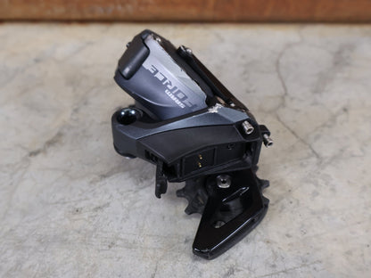 Schaltungsteile von Sram, SRAM FORCE ETAP AXS D1 SCHALTWERK / 12 - FACH / ROAD / MAX 33 ZÄHNE / LUNAR GREY vor USEDBIKES - OB.DE Hintergrund