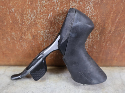 Brems - / Schalthebel von Sram, SRAM FORCE ETAP AXS SCHALT - /BREMSHEBEL SET D1 / 12 - FACH – DISC – CARBON – VORNE & HINTEN vor USEDBIKES - OB.DE Hintergrund