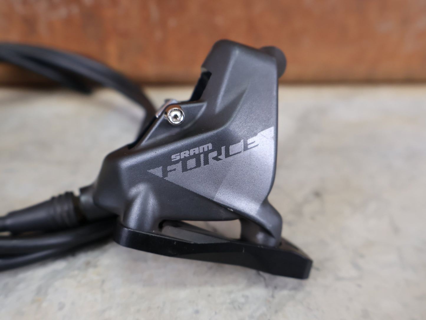 Brems - / Schalthebel von Sram, SRAM FORCE ETAP AXS SCHALT - /BREMSHEBEL SET D1 / 12 - FACH – DISC – CARBON – VORNE & HINTEN vor USEDBIKES - OB.DE Hintergrund