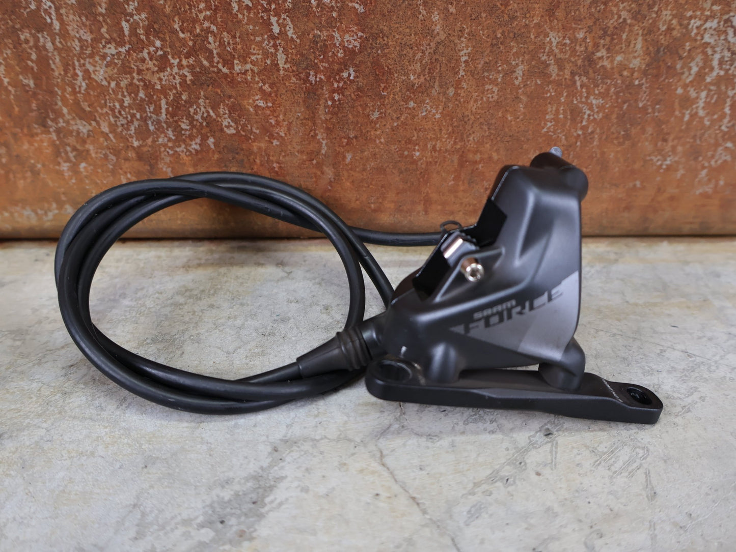 Brems - / Schalthebel von Sram, SRAM FORCE ETAP AXS SCHALT - /BREMSHEBEL SET D1 / 12 - FACH – DISC – CARBON – VORNE & HINTEN vor USEDBIKES - OB.DE Hintergrund