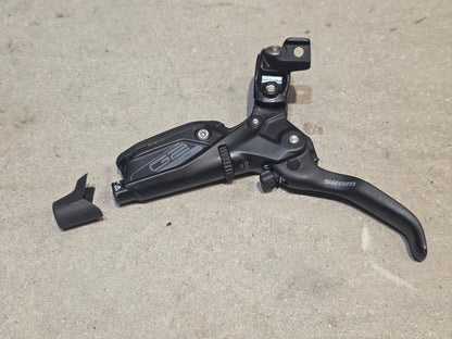 Bremse von Sram, SRAM G2 RSC 4 - KOLBEN BREMSE VORNE & HINTEN vor USEDBIKES - OB.DE Hintergrund