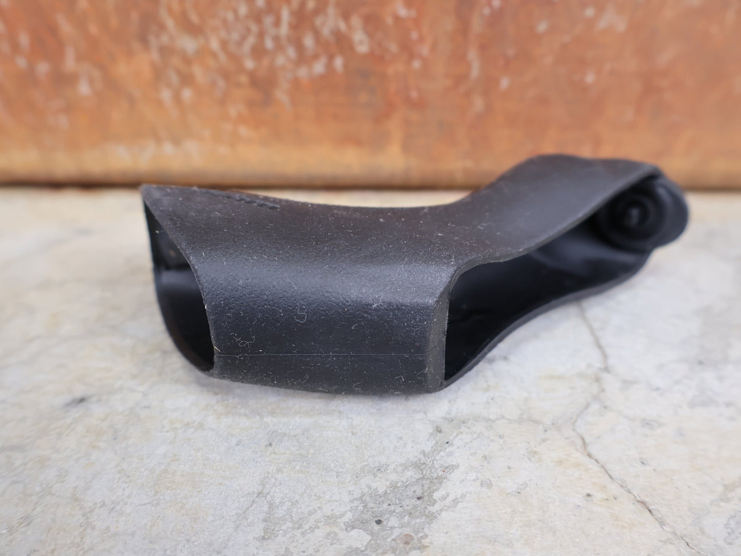 Zubehör von Sram, SRAM GRIFFGUMMI / HOODS FÜR RED & FORCE eTap AXS HRD – EINZELN (LINKS ODER RECHTS) vor USEDBIKES - OB.DE Hintergrund