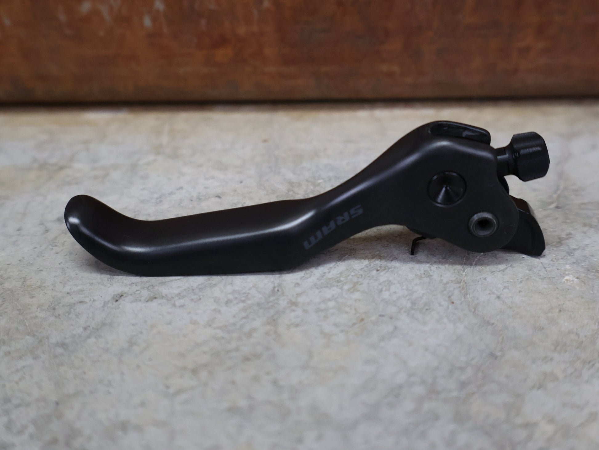 Zubehör von Sram, SRAM GUIDE ULTIMATE BREMSHEBEL CARBON A1 / V2 – ORIGINAL ERSATZHEBEL (11.5018.003.015) vor USEDBIKES - OB.DE Hintergrund