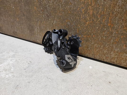 Schaltungsteile von Sram, SRAM GX EAGLE SCHALTWERK 12 FACH / MAX. 50 ZÄHNE vor USEDBIKES - OB.DE Hintergrund