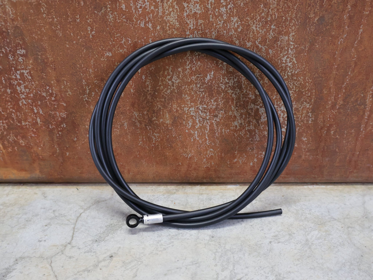 Zubehör von Sram, SRAM HYDRAULIKLEITUNG BANJO FÜR CODE R / RSC LEVEL TM / ULTIMATE SINGLE vor USEDBIKES - OB.DE Hintergrund