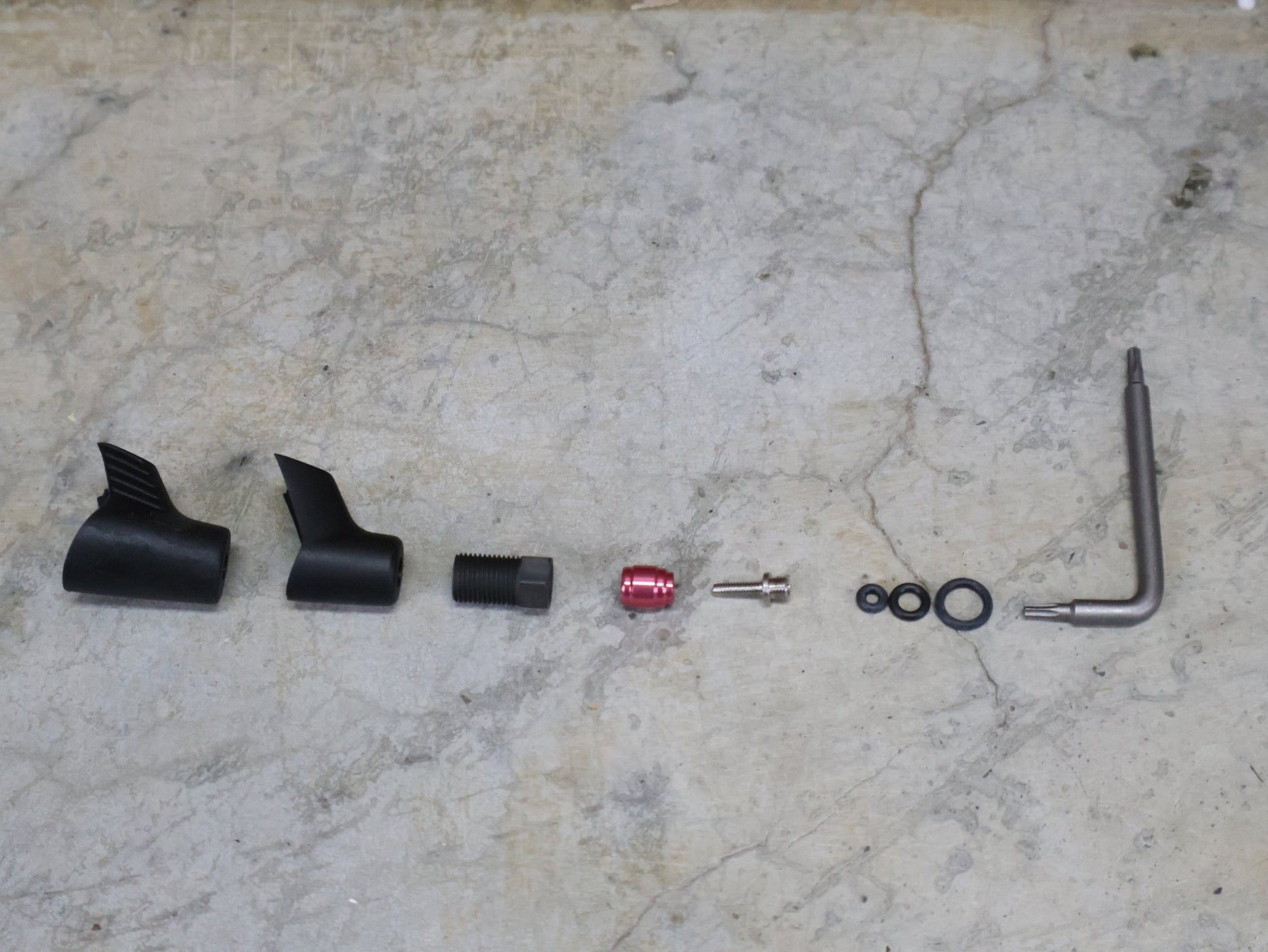 Zubehör von Sram, SRAM HYDRAULIKLEITUNG SET BANJO FÜR CODE R / RSC LEVEL TM / ULTIMATE vor USEDBIKES - OB.DE Hintergrund