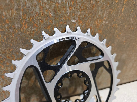 Kettenblatt von Sram, SRAM KETTENBLATT T - TYPE EAGLE XX SL / 0MM OFFSET / 34 ZÄHNE in variant_title vor USEDBIKES - OB.DE Hintergrund