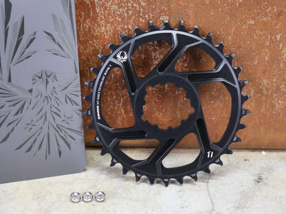 Kettenblatt von Sram, SRAM KETTENBLATT X - SYNC 2 XX1 EAGLE 3 BOLT DIRECT MOUNT 34T 6MM vor USEDBIKES - OB.DE Hintergrund