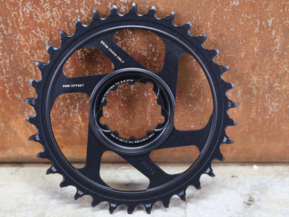 Kettenblatt von Sram, SRAM KETTENBLATT X - SYNC 2 XX1 EAGLE 3 BOLT DIRECT MOUNT 34T 6MM vor USEDBIKES - OB.DE Hintergrund