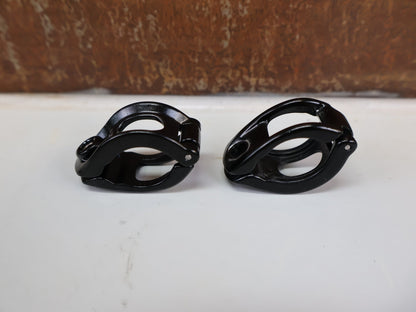 Bremse von Sram, SRAM LEVEL ULTIMATE STEALTH C1 CARBON SET / VR + HR / 2 - KOLBEN / STEALTH DESIGN vor USEDBIKES - OB.DE Hintergrund