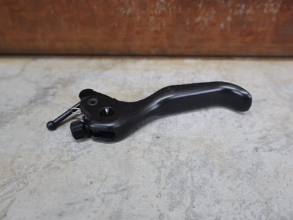 Zubehör von Sram, SRAM LEVEL ULTIMATE STEALTH ERSATZHEBEL CARBON C1 – ORIGINAL (11.5018.053.008) vor USEDBIKES - OB.DE Hintergrund