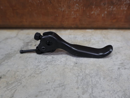 Zubehör von Sram, SRAM LEVEL ULTIMATE STEALTH ERSATZHEBEL CARBON C1 – ORIGINAL (11.5018.053.008) vor USEDBIKES - OB.DE Hintergrund