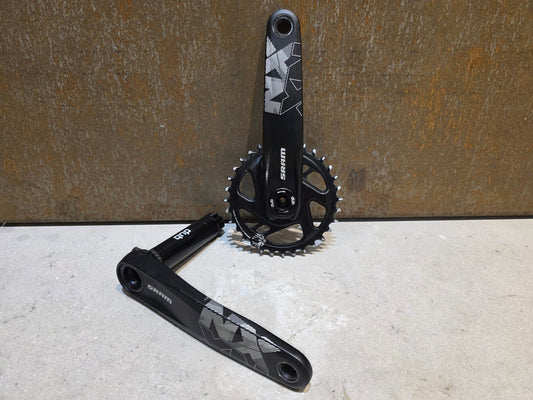 Kurbel von Sram, SRAM NX KURBEL EAGLE DUB / BOOST / 32 ZÄHNE / 175MM vor USEDBIKES - OB.DE Hintergrund