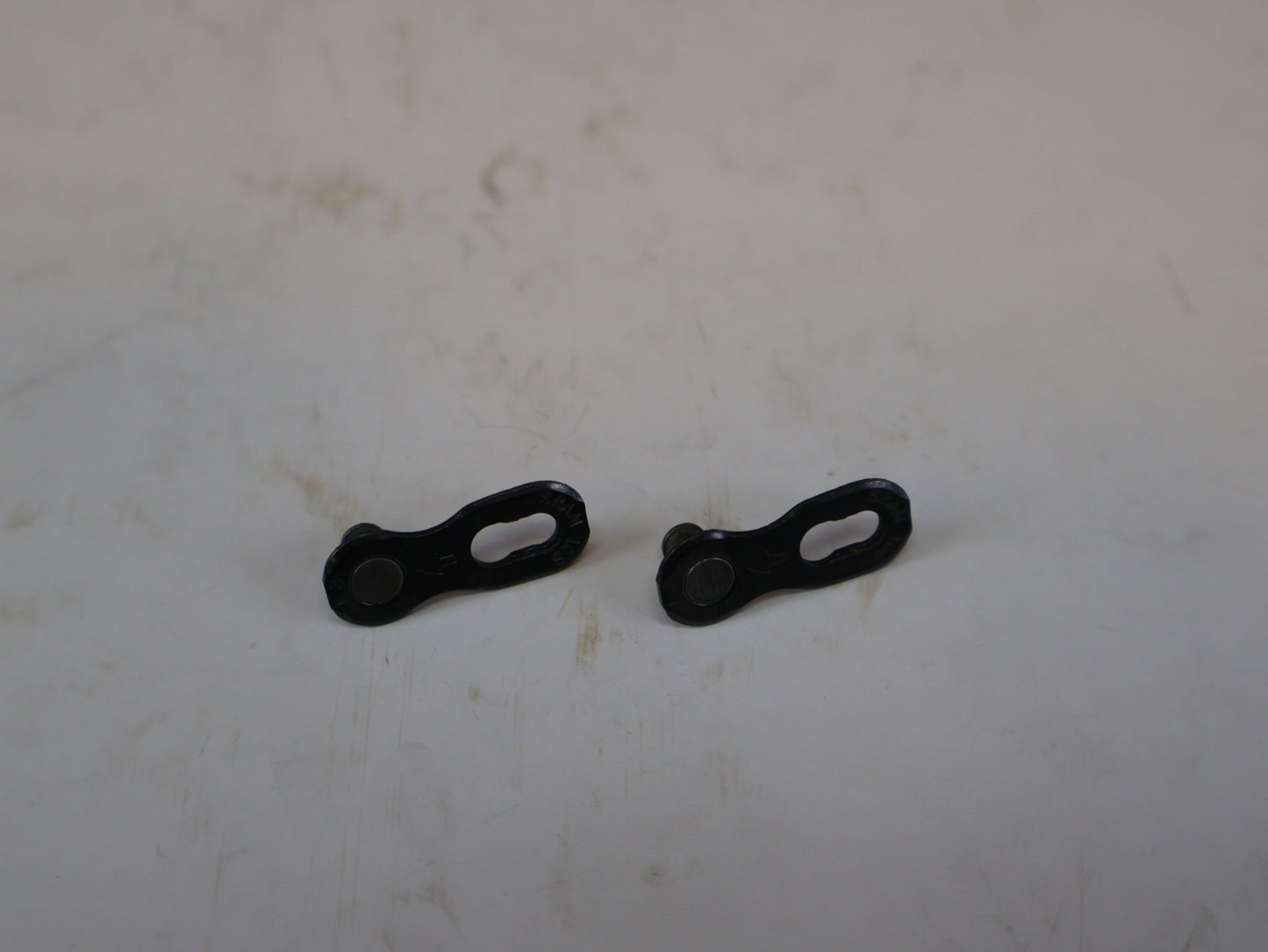 Kette von Sram, SRAM PC-1031 KETTE / 10-FACH / 114 GLIEDER / INKL. POWERLOCK / OEM vor USEDBIKES-OB.DE Hintergrund