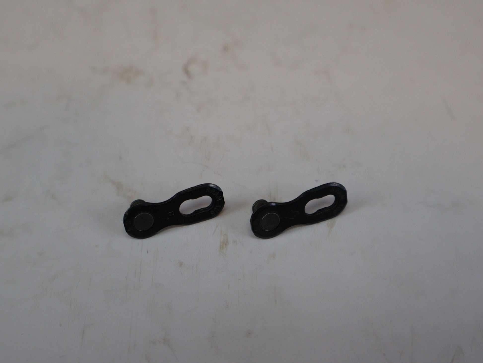 Kette von Sram, SRAM PC-1031 KETTE / 10-FACH / 114 GLIEDER / INKL. POWERLOCK / OEM vor USEDBIKES-OB.DE Hintergrund