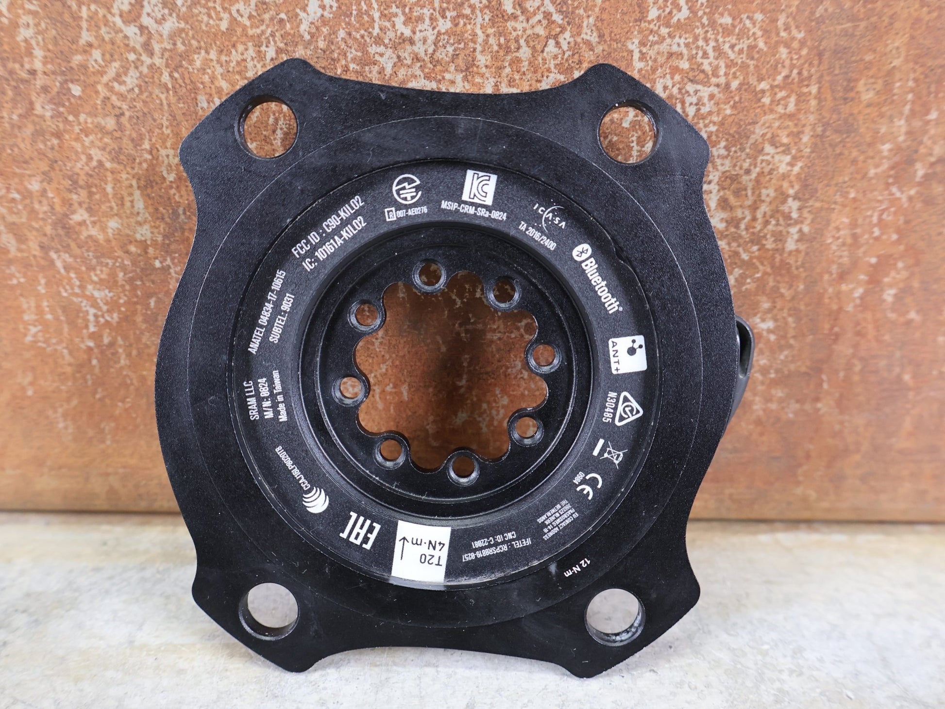 Powermeter von Sram, SRAM POWERMETER 8 - BOLT AXS SPIDER 107 BCD vor USEDBIKES - OB.DE Hintergrund