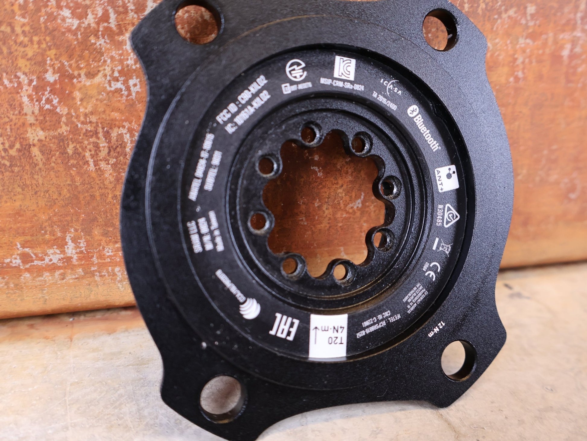 Powermeter von Sram, SRAM POWERMETER 8 - BOLT AXS SPIDER 107 BCD vor USEDBIKES - OB.DE Hintergrund