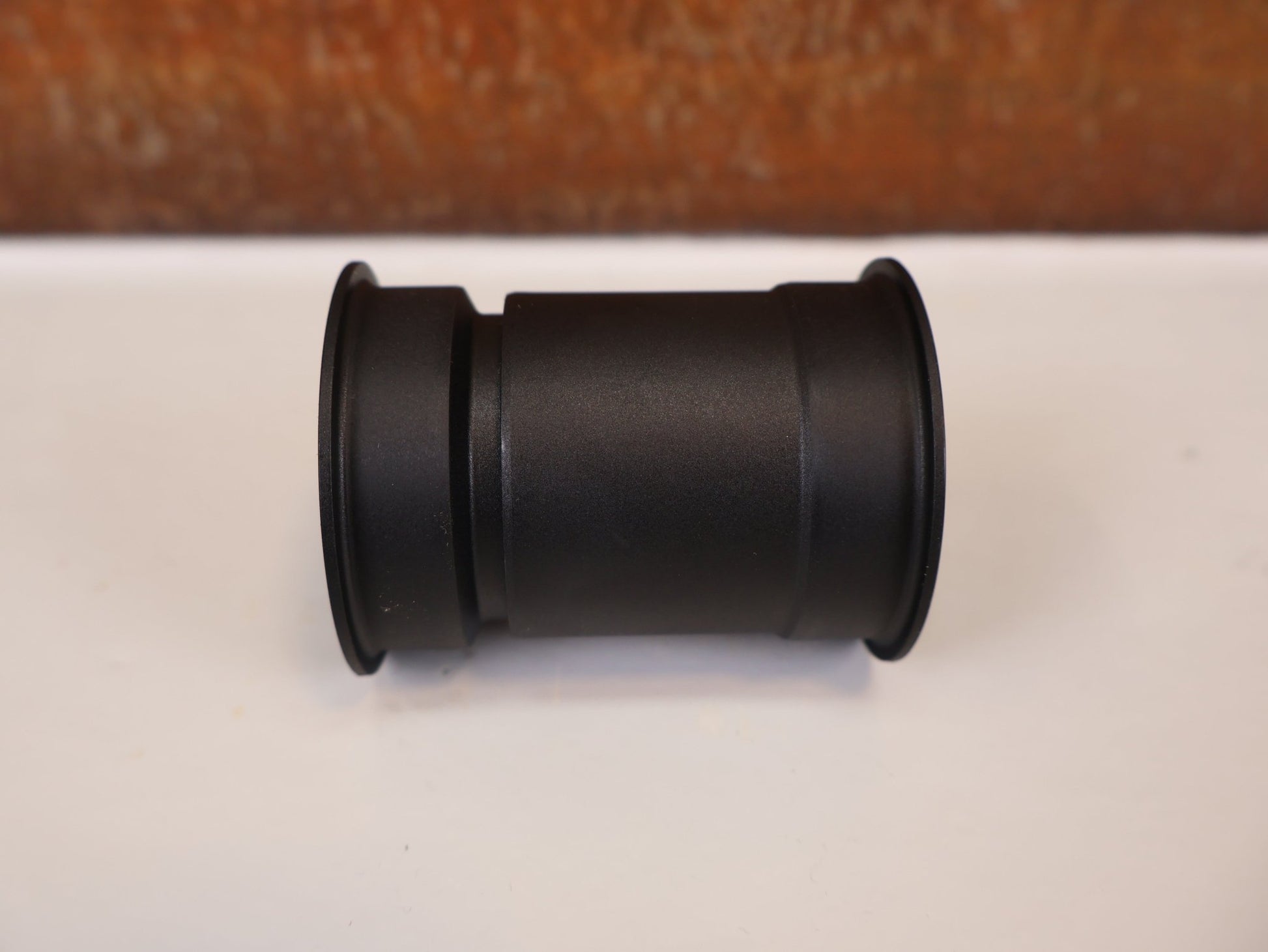 Innenlager von Sram, SRAM PRESSFIT 30 INNENLAGER / PF46 / 68 - 92MM / 30MM ACHSE / 00.6418.009.000 vor USEDBIKES - OB.DE Hintergrund