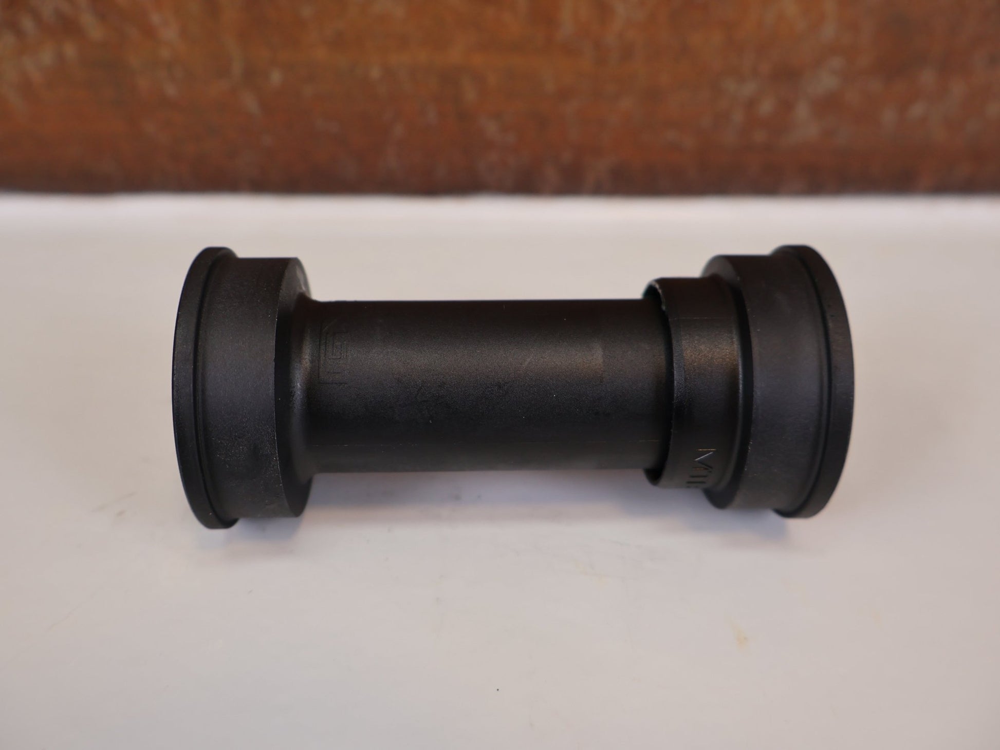 Innenlager von Sram, SRAM PRESSFIT BB92 GXP INNENLAGER / PF41 - 89,5/92MM / MTB / 00.6415.033.020 vor USEDBIKES - OB.DE Hintergrund