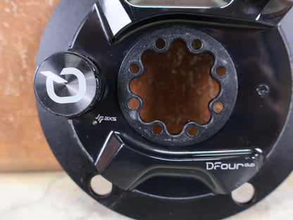 Powermeter von Sram, SRAM QUARQ DFOUR DUB AXS POWERMETER SPIDER / 110 BCD – 8 - BOLT – ANT+ / BLUETOOTH vor USEDBIKES - OB.DE Hintergrund