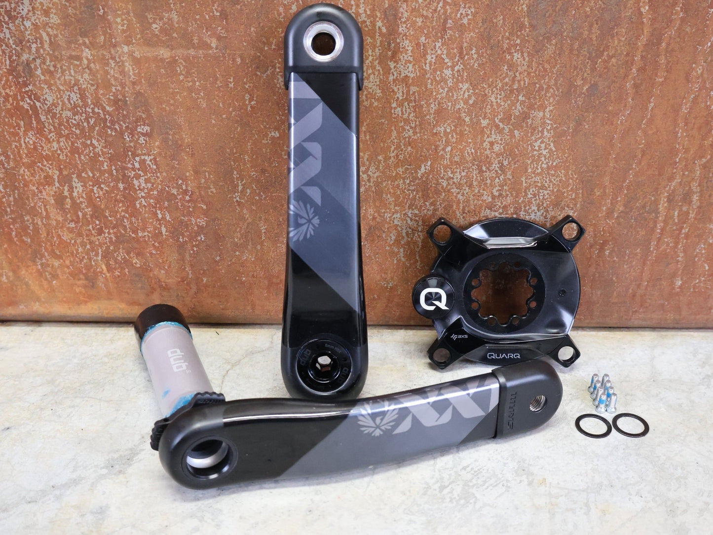 Powermeter von Sram, SRAM QUARQ DZERO XX1 EAGLE POWERMETER DUB SL KURBELARME 170 MM BOOST vor USEDBIKES - OB.DE Hintergrund