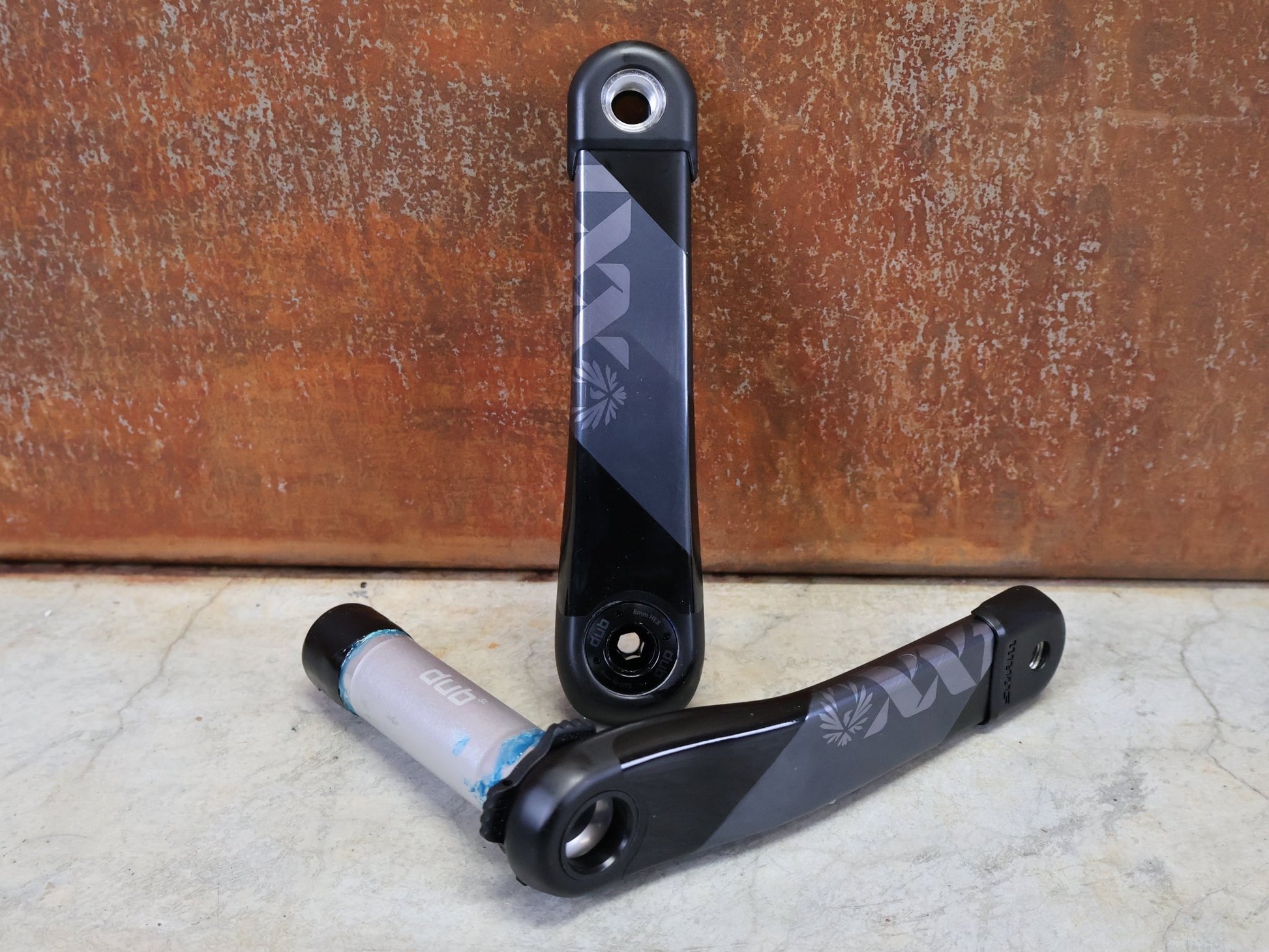 Powermeter von Sram, SRAM QUARQ DZERO XX1 EAGLE POWERMETER DUB SL KURBELARME 170 MM BOOST vor USEDBIKES - OB.DE Hintergrund