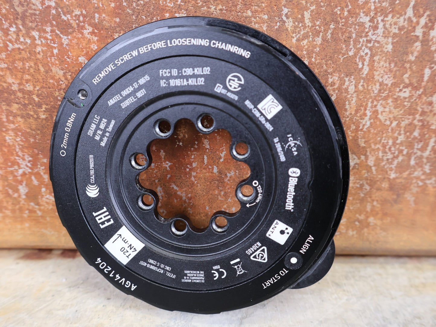 Powermeter von Sram, SRAM QUARQ POWER METER SPIDER AXS – XX / XX SL – 8 - LOCH – 55 MM KETTENLINIE vor USEDBIKES - OB.DE Hintergrund