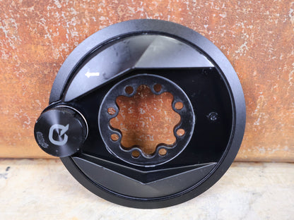 Powermeter von Sram, SRAM QUARQ POWER METER SPIDER AXS – XX / XX SL – 8 - LOCH – 55 MM KETTENLINIE vor USEDBIKES - OB.DE Hintergrund