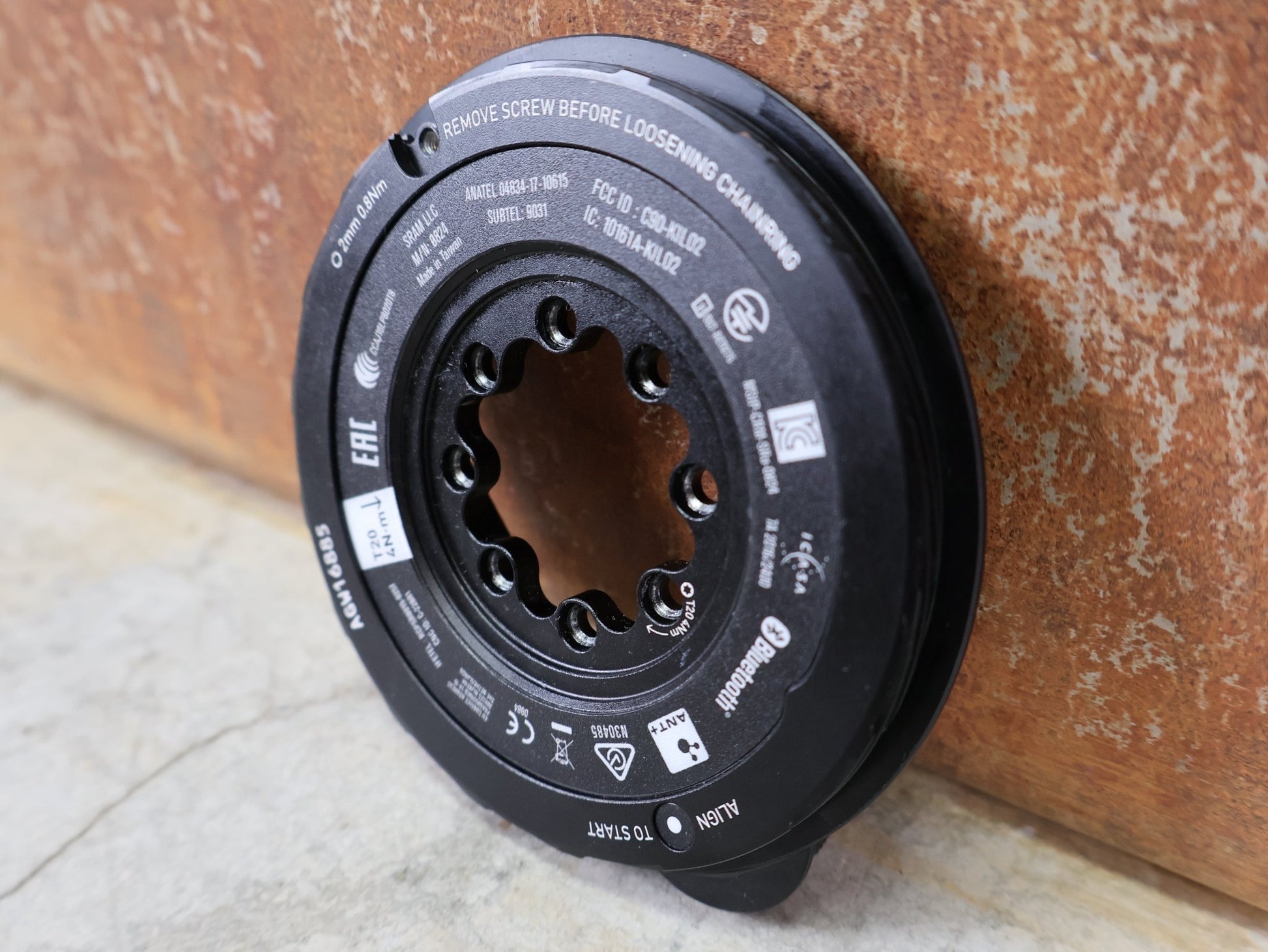 Powermeter von Sram, SRAM QUARQ POWER METER SPIDER AXS – XX / XX SL – 8 - LOCH – TRANSMISSION vor USEDBIKES - OB.DE Hintergrund