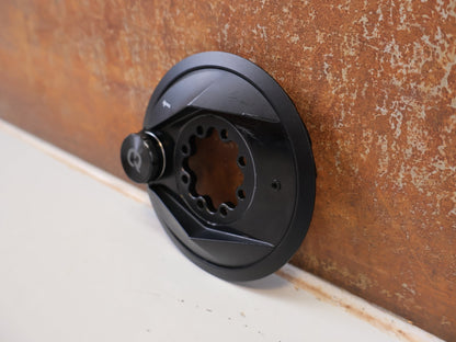 Powermeter von Sram, SRAM QUARQ POWER METER SPIDER LEISTUNGSMESSER XX SL AXS vor USEDBIKES-OB.DE Hintergrund
