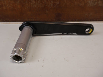 Kurbel von Sram, SRAM RED AXS D1 CARBON ROAD KURBELARME 8-BOLT DUB / 175MM vor USEDBIKES-OB.DE Hintergrund