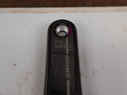 Kurbel von Sram, SRAM RED AXS E1 KURBELARME 170MM DUB SL 8-BOLT 309G vor USEDBIKES-OB.DE Hintergrund