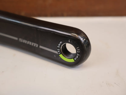Kurbel von Sram, SRAM RED DUB CARBON KURBELARME E1 MY25 172.5 MM vor USEDBIKES-OB.DE Hintergrund