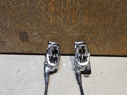 Brems - / Schalthebel von Sram, SRAM RED ETAP AXS BREMS - / SCHALTHEBEL DISC / SET vor USEDBIKES - OB.DE Hintergrund