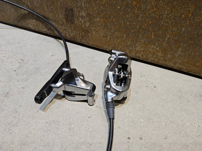 Brems - / Schalthebel von Sram, SRAM RED ETAP AXS BREMS - / SCHALTHEBEL DISC / SET vor USEDBIKES - OB.DE Hintergrund