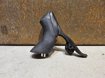Brems - / Schalthebel von Sram, SRAM RED ETAP AXS BREMS - / SCHALTHEBEL DISC / SET vor USEDBIKES - OB.DE Hintergrund