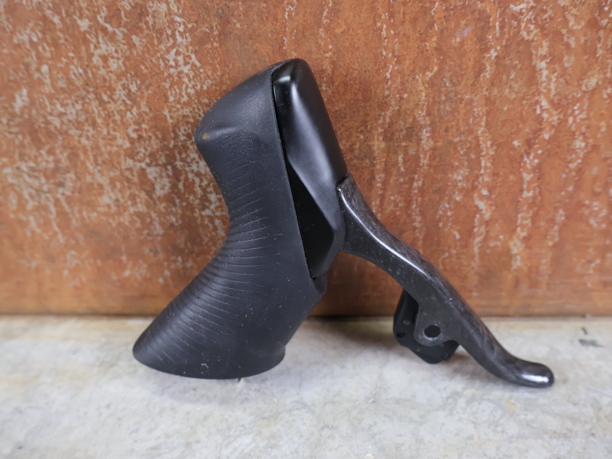 Brems - / Schalthebel von Sram, SRAM RED ETAP AXS BREMS - / SCHALTHEBEL DISC / TEAM EDITION - RACE / SET vor USEDBIKES - OB.DE Hintergrund