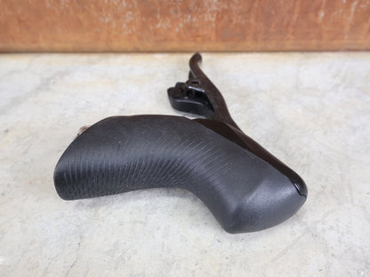 Brems - / Schalthebel von Sram, SRAM RED ETAP AXS BREMS - / SCHALTHEBEL DISC / TEAM EDITION - RACE / SET vor USEDBIKES - OB.DE Hintergrund