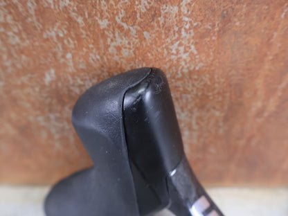 Brems - / Schalthebel von Sram, SRAM RED ETAP AXS BREMS - / SCHALTHEBEL DISC / TEAM EDITION - RACE / SET vor USEDBIKES - OB.DE Hintergrund