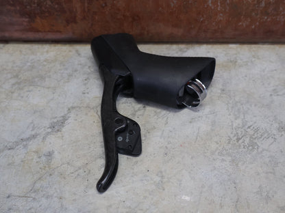 Brems - / Schalthebel von Sram, SRAM RED ETAP AXS D1 BREMS - / SCHALTHEBEL DISC / RECHTS vor USEDBIKES - OB.DE Hintergrund