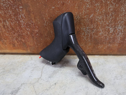 Brems - / Schalthebel von Sram, SRAM – RED ETAP AXS D1 SCHALT - /BREMSHEBEL TEAM - EDITION / 12 - FACH/ LINKS vor USEDBIKES - OB.DE Hintergrund