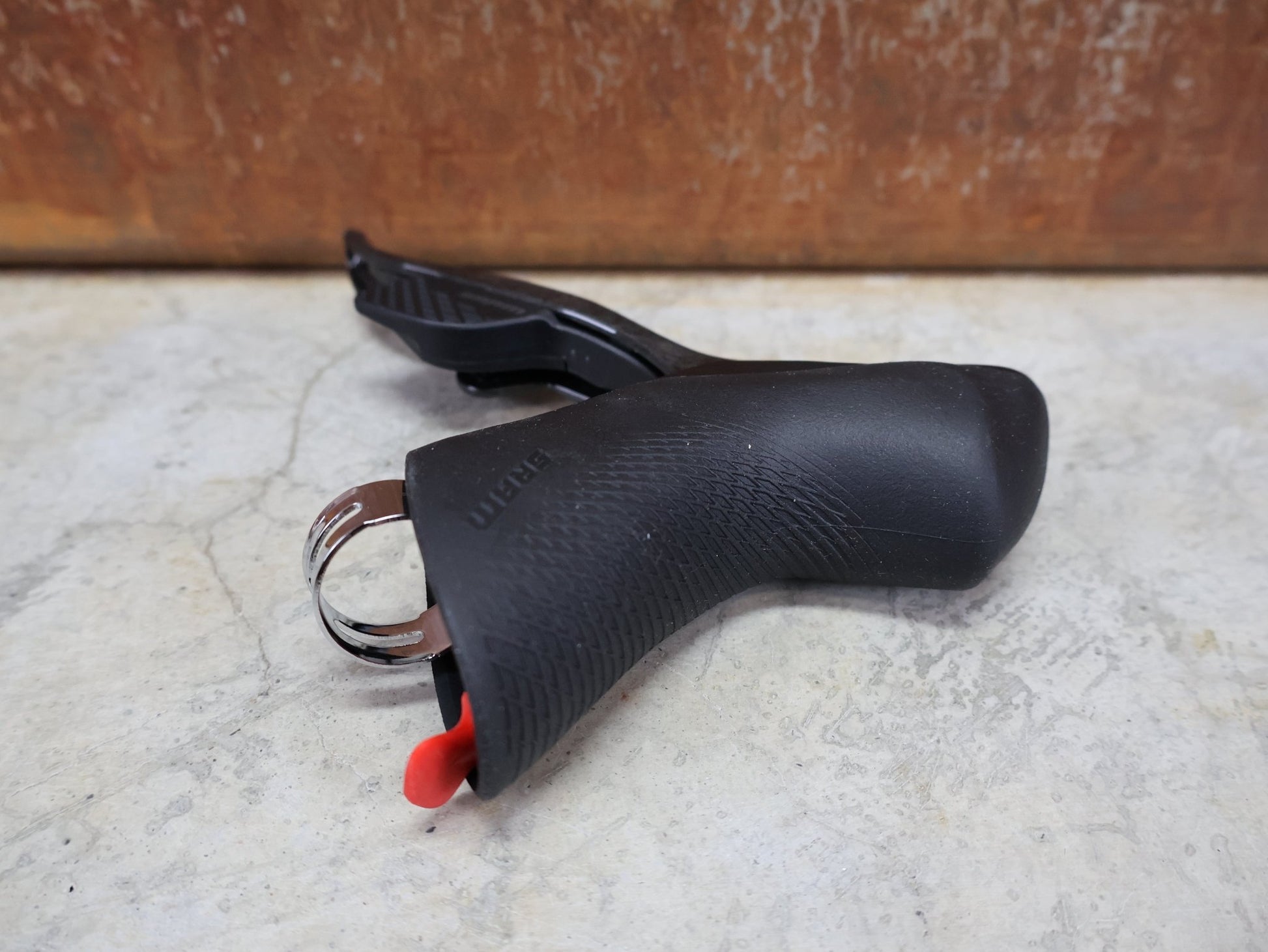 Brems - / Schalthebel von Sram, SRAM – RED ETAP AXS D1 SCHALT - /BREMSHEBEL TEAM - EDITION / 12 - FACH/ LINKS vor USEDBIKES - OB.DE Hintergrund