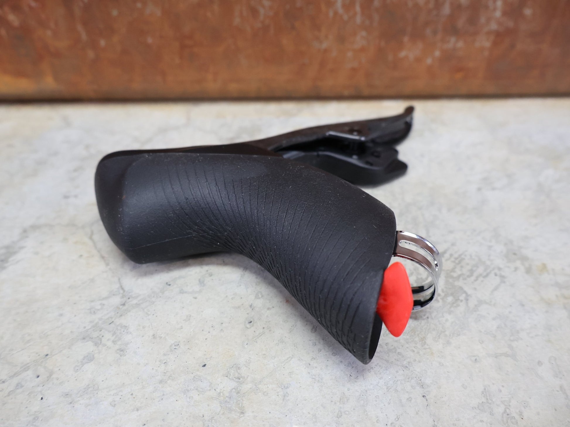 Brems - / Schalthebel von Sram, SRAM – RED ETAP AXS D1 SCHALT - /BREMSHEBEL TEAM - EDITION / 12 - FACH/ LINKS vor USEDBIKES - OB.DE Hintergrund