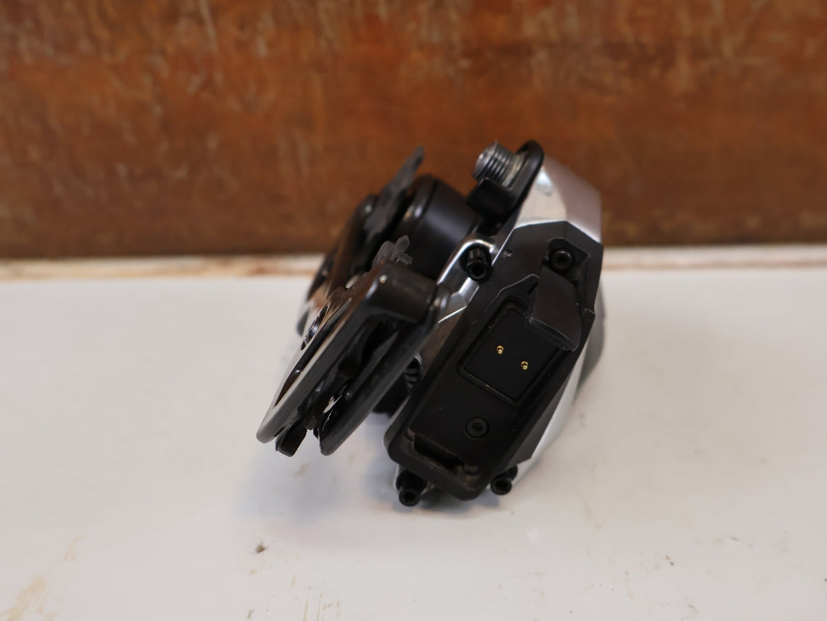 Schaltungsteile von Sram, SRAM RED ETAP AXS SCHALTWERK 12 FACH 33T CARBON KERAMIK LAGER vor USEDBIKES-OB.DE Hintergrund