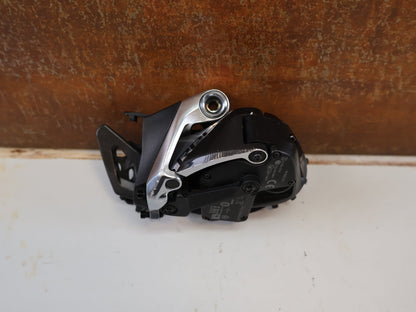 Schaltungsteile von Sram, SRAM RED ETAP AXS SCHALTWERK 12 FACH 33T CARBON KERAMIK LAGER vor USEDBIKES-OB.DE Hintergrund