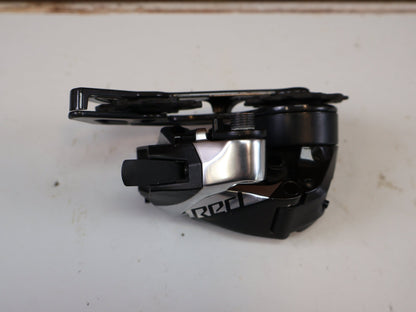 Schaltungsteile von Sram, SRAM RED ETAP AXS SCHALTWERK 12 FACH 33T CARBON KERAMIK LAGER vor USEDBIKES-OB.DE Hintergrund