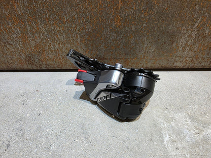 Schaltungsteile von Sram, SRAM RED ETAP AXS SCHALTWERK 12 FACH D1 / 33T vor USEDBIKES - OB.DE Hintergrund