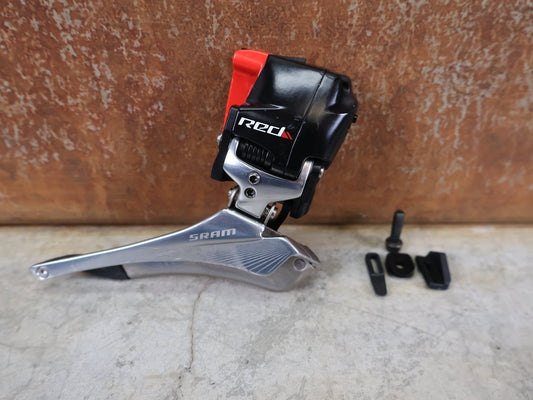 Schaltungsteile von Sram, SRAM RED ETAP UMWERFER / 2X11 - FACH / WIRELESS / CARBON & TITAN vor USEDBIKES - OB.DE Hintergrund