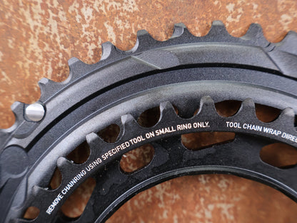 Kettenblatt von Sram, SRAM RED / FORCE AXS KETTENBLATT - KIT 48 - 35 ZÄHNE – THREAD MOUNT / X - RANGE vor USEDBIKES - OB.DE Hintergrund