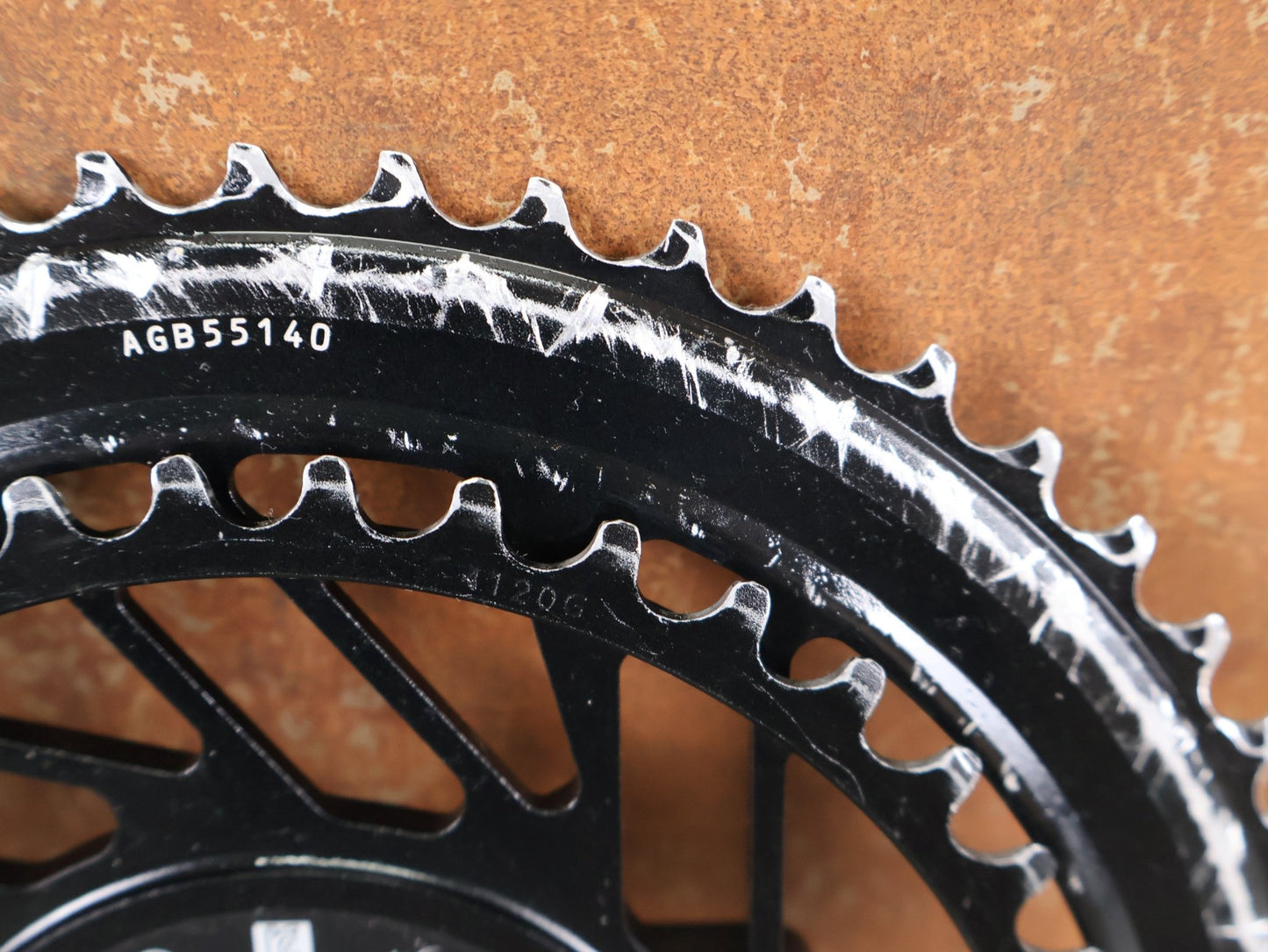 Kettenblatt von Sram, SRAM RED QUARQ AXS POWERMETER KIT 8 - BOLT SPIDER 2X12 54/41 ZÄHNE / BASTLERWARE vor USEDBIKES - OB.DE Hintergrund